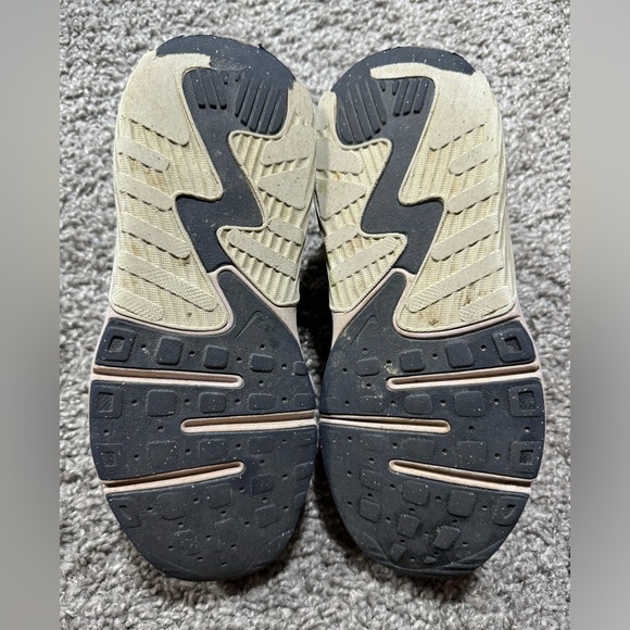 Nike Air Max Excee GS 'Violet Frost Metallic Copper' Size 1.5Y - Picture 8 of 8